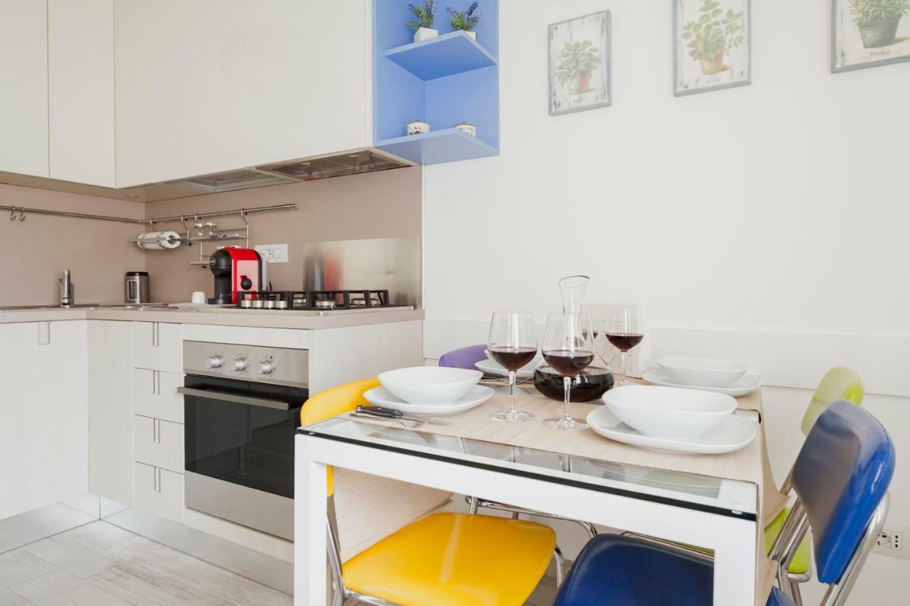 Charming Apartment On The Darsena Navigli - Pulizia Eccezionale Milan Exterior photo